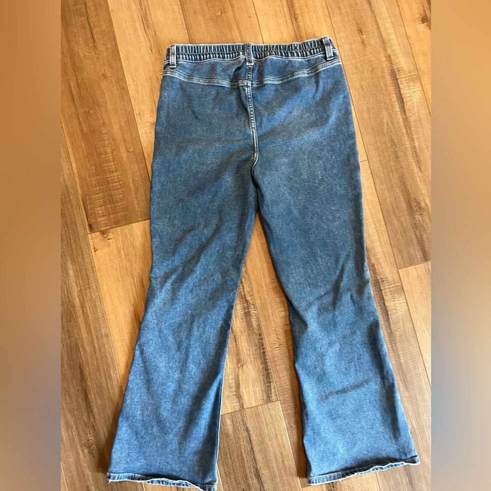 Aerie women’s jeans/ jeggings baby flare size L soft stretchy, elastic waist EUC - Picture 7 of 7